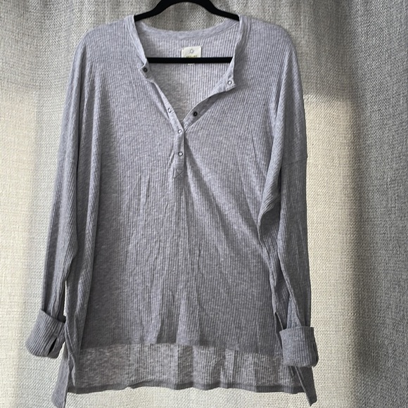 SOLD AERIE Offline Ribbed Henley - Picture 3 of 3